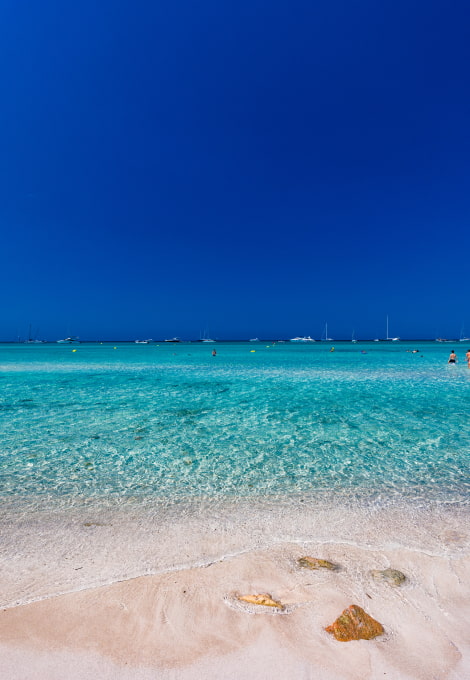 Beach with fine sand and crystal clear water