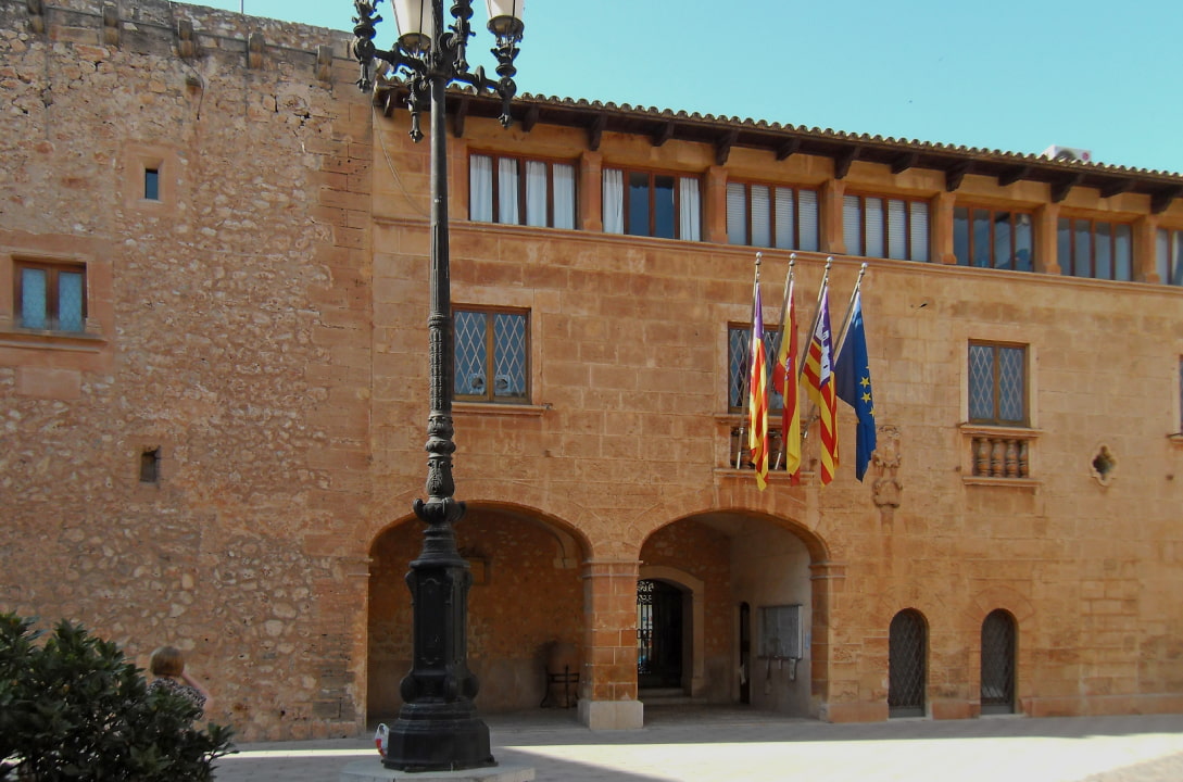 Civil building in the Mallorcan town of Campos