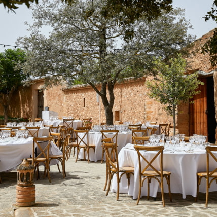 Banquete de boda en el exterior de Son Cosmet